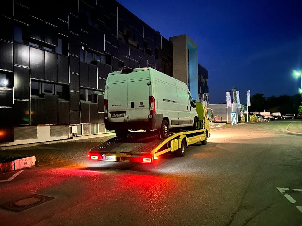 Rothmann Abschleppdienst -Autotransport