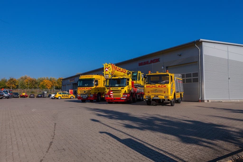 Abschleppdienst mit Werkstatt Hartmut Muhlack oHG Lübeck — 1