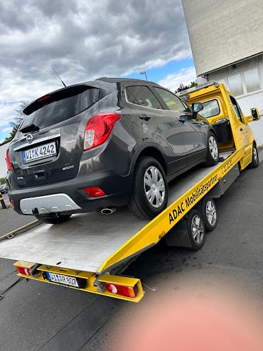 Auto Riegel Abschleppdienst 24/7 PKW & LKW bis 40t — Kundenfoto
